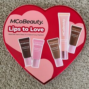 MCoBeauty Lips to Love peptide lip treatment lip gloss gift set - 5 tubes